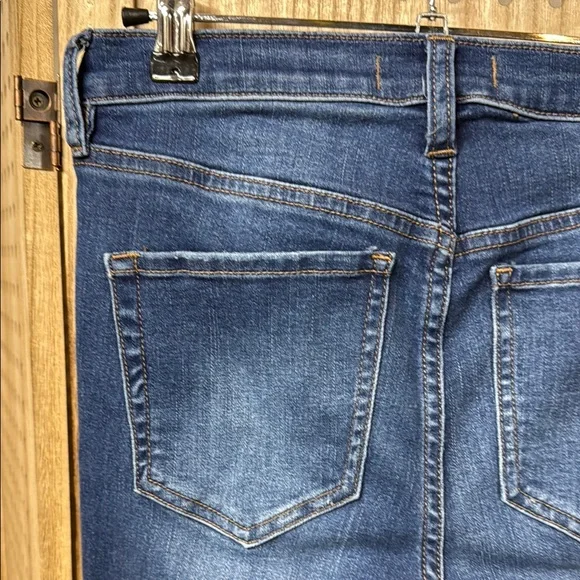 Free People Dark Blue Distressed Cropped Jeans‎ - Picture 5 of 5